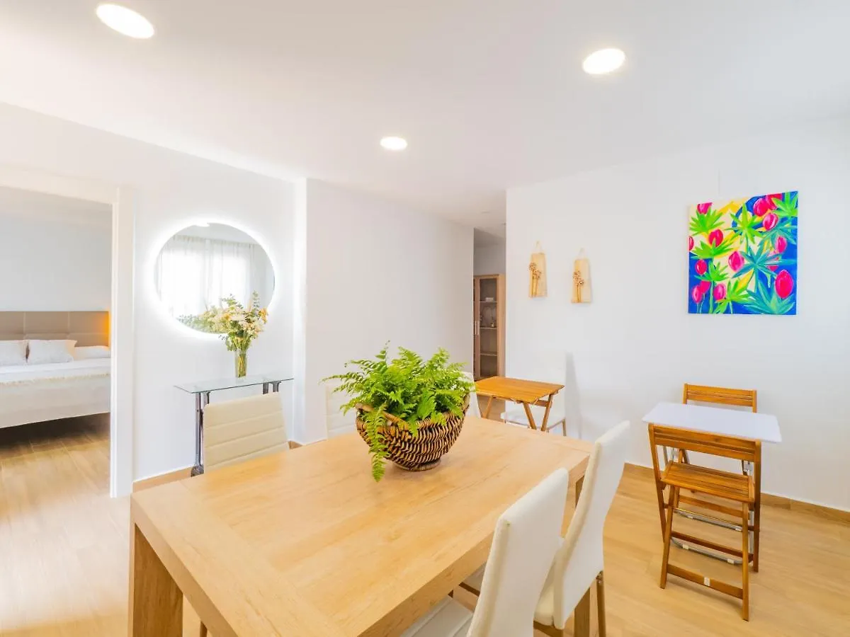 Cubo'S Hostal William'S Sunny 3 With Breakfast Torre de Benagalbon Guest house